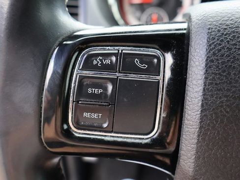 Used 2015 Dodge Grand Caravan SE FWD image 32