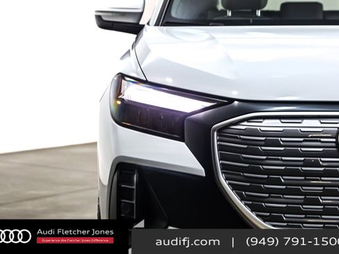 Used 2024 Audi Q4 e-tron Premium w/ Convenience Package image 15