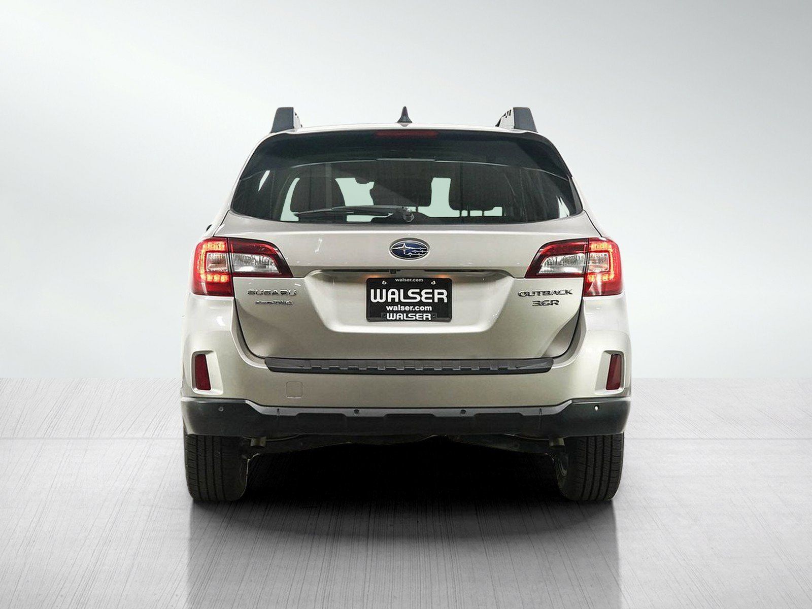 Used 2017 Subaru Outback 3.6R Limited AWD/4WD image 4