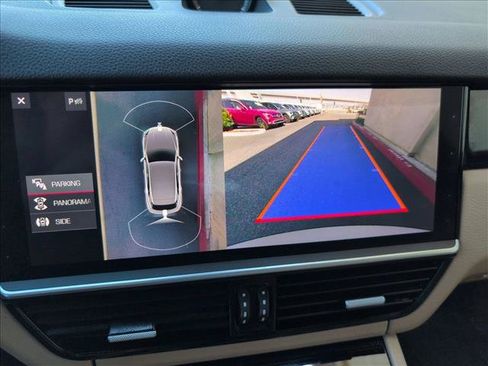 Used 2019 Porsche Cayenne AWD/4WD image 14