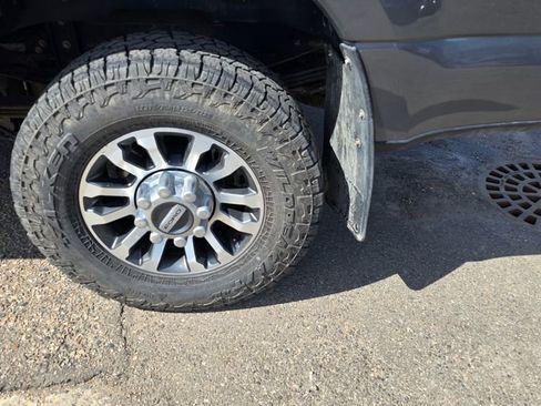 Used 2022 Ford F350 Lariat w/ Lariat Ultimate Package image 9