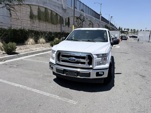 Used 2017 Ford F150 XLT AWD/4WD image 2