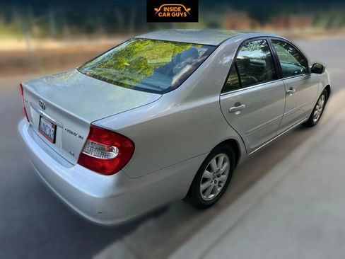 Used 2002 Toyota Camry XLE image 5