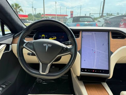 Used 2021 Tesla Model S Long Range Plus AWD/4WD image 21