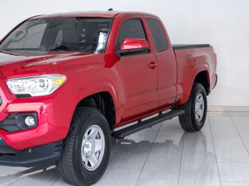 Used 2018 Toyota Tacoma SR RWD image 60