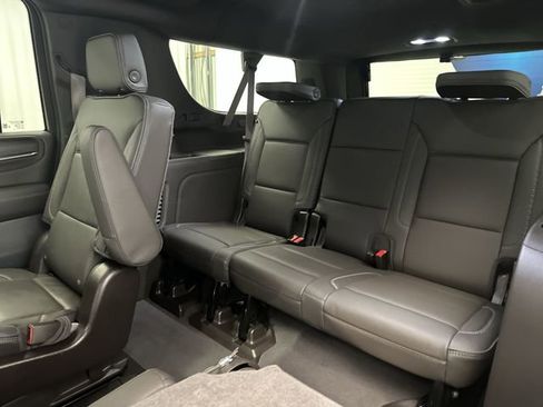 Used 2022 GMC Yukon XL Denali AWD/4WD image 27