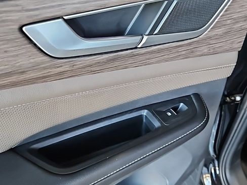 New 2026 Volkswagen Atlas SEL image 25