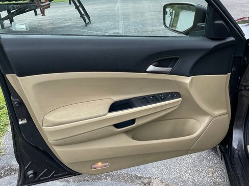 Used 2012 Honda Accord LX image 10