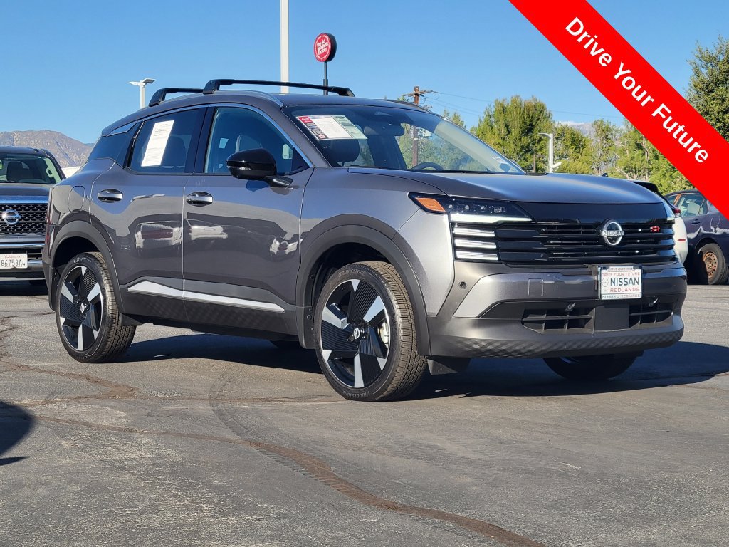 Used 2026 Nissan Kicks SR w/ SR Premium Package FWD image 36