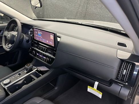 New 2026 Nissan Pathfinder SV AWD/4WD image 16