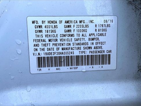 Used 2017 Acura ILX Base image 35