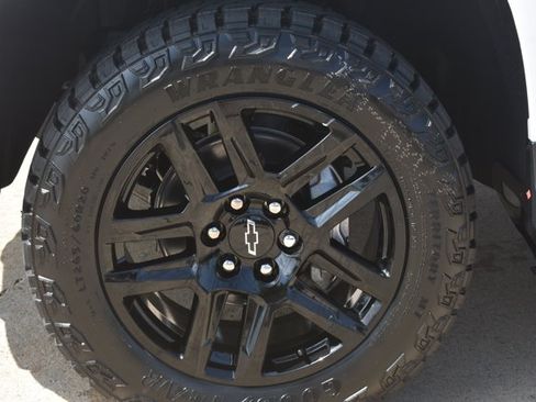 New 2026 Chevrolet Silverado 1500 Custom Trail Boss AWD/4WD image 11
