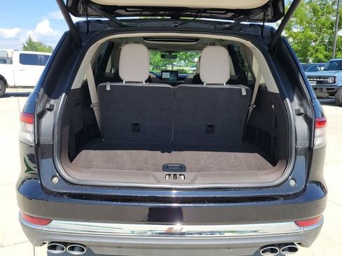 Certified 2022 Lincoln Aviator Reserve w/ Equipment Group 201A AWD/4WD image 13