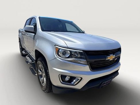 Used 2015 Chevrolet Colorado Z71 AWD/4WD image 17