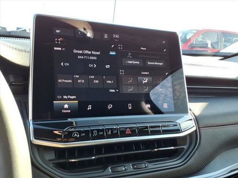 Used 2022 Jeep Compass Trailhawk image 11