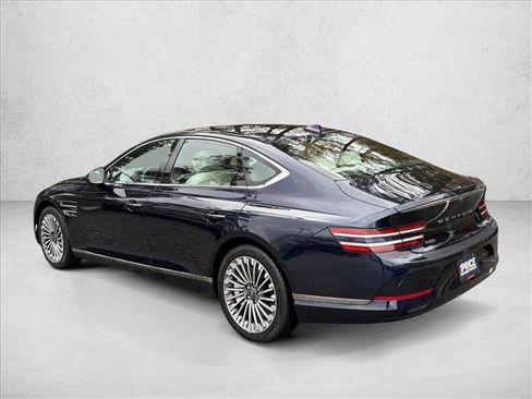 Used 2024 Genesis G80 image 7