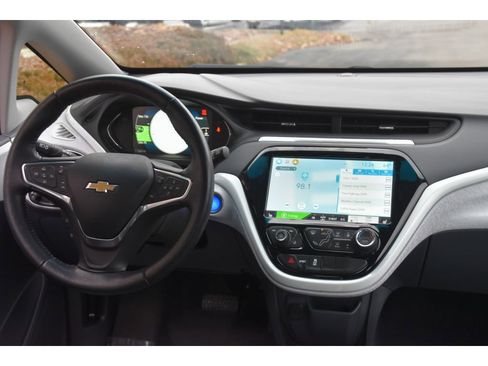 Used 2021 Chevrolet Bolt Premier w/ Infotainment Package image 15