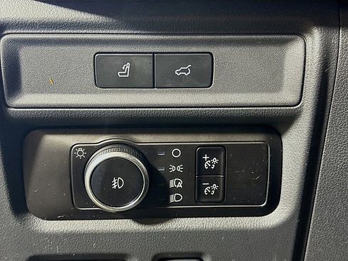 Used 2024 Ford Expedition Limited AWD/4WD image 10