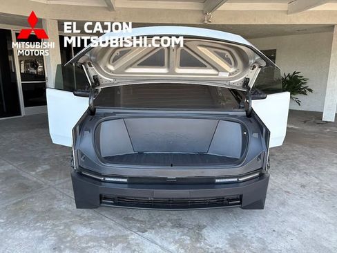 Used 2024 Tesla Cybertruck AWD Crew Cab image 20