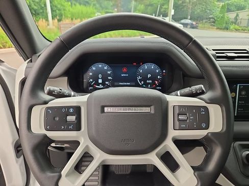 Used 2024 Land Rover Defender 110 S AWD/4WD image 20