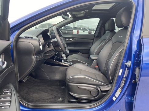 Used 2024 Kia Forte GT-Line w/ GT-Line Premium Package image 10