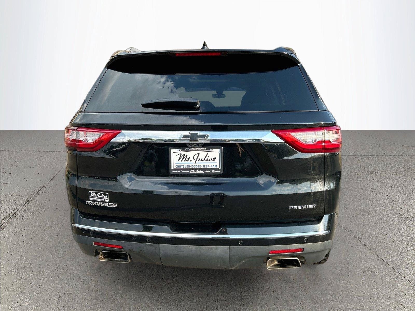 Used 2019 Chevrolet Traverse Premier w/ Driver Confidence II Package FWD image 5