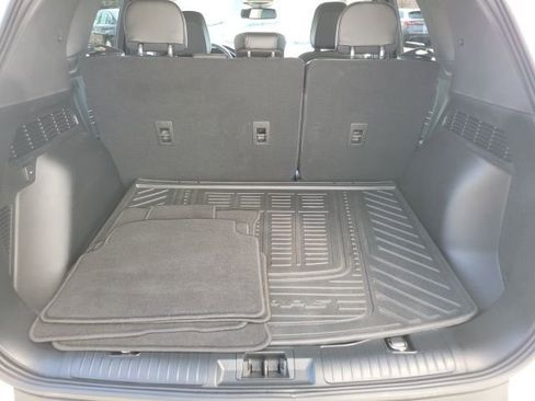 Used 2023 Ford Escape Platinum w/ Premium Technology Package image 20