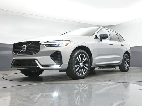 Used 2024 Volvo XC60 B5 Core w/ Climate Package AWD/4WD image 37