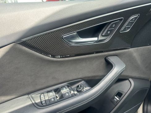 Used 2022 Audi SQ8 Prestige image 28