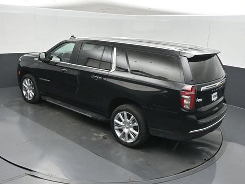 Used 2024 Chevrolet Suburban High Country AWD/4WD image 49