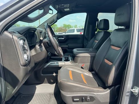 Used 2021 GMC Sierra 1500 AT4 w/ AT4 Value Package AWD/4WD image 8