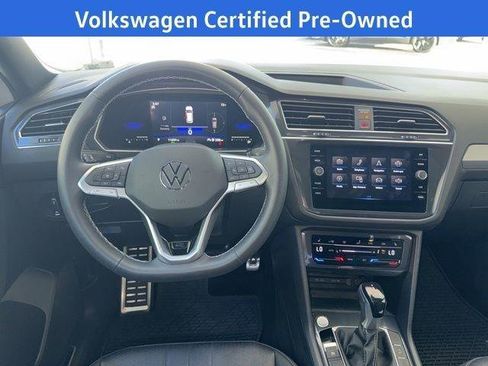 Certified 2023 Volkswagen Tiguan SE R-Line image 21