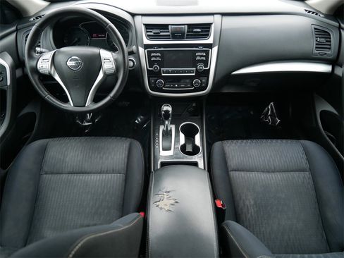 Used 2018 Nissan Altima 2.5 SV image 13