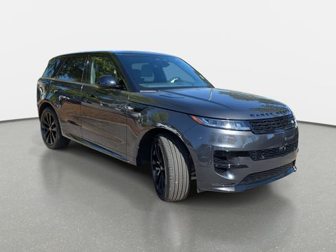 New 2025 Land Rover Range Rover Sport Dynamic SE image 3