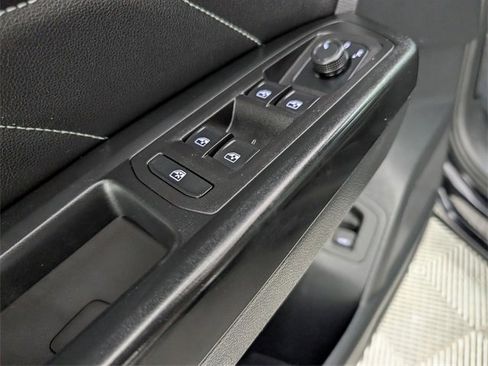 Used 2020 Volkswagen Atlas Cross Sport SEL R-Line image 21