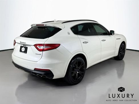 Used 2019 Maserati Levante S GranSport image 6
