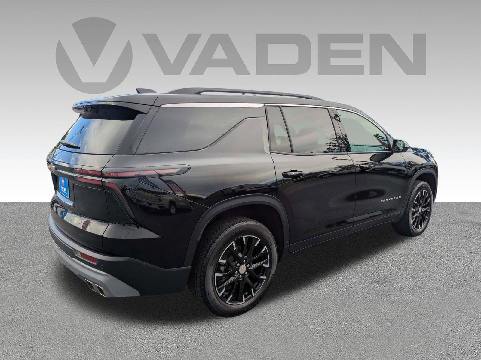 Used 2026 Chevrolet Traverse LT w/ Sun and Wheel Package FWD image 27
