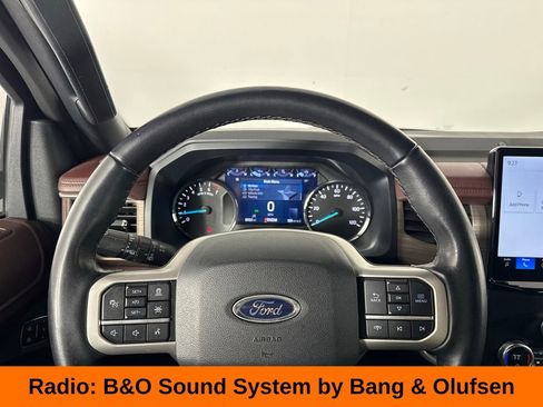 Used 2024 Ford Expedition Limited image 21