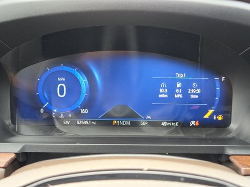 Used 2021 Ford Explorer King Ranch w/ Premium Technology Package image 17