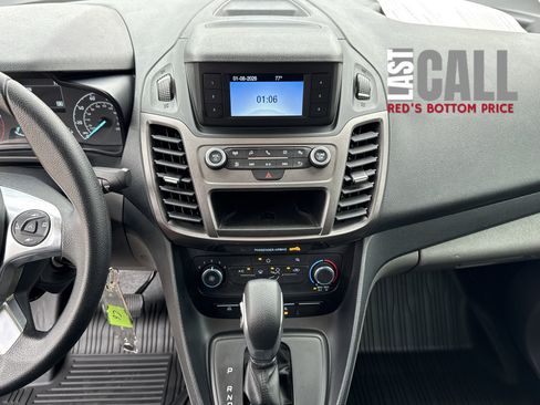 Used 2023 Ford Transit Connect XL image 17
