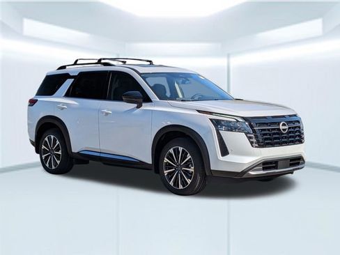 New 2026 Nissan Pathfinder Platinum AWD/4WD image 8