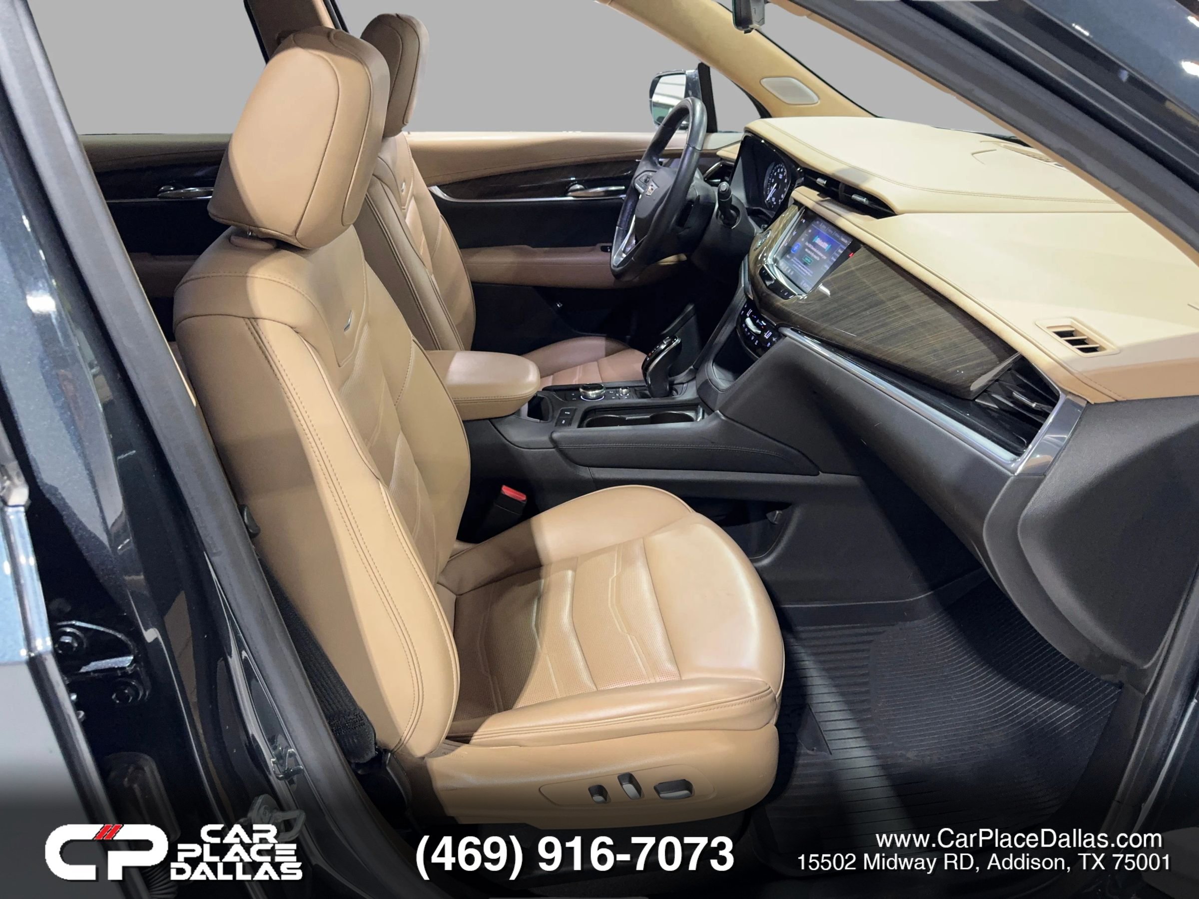 Used 2020 Cadillac XT6 Premium Luxury w/ Platinum Package AWD/4WD image 32