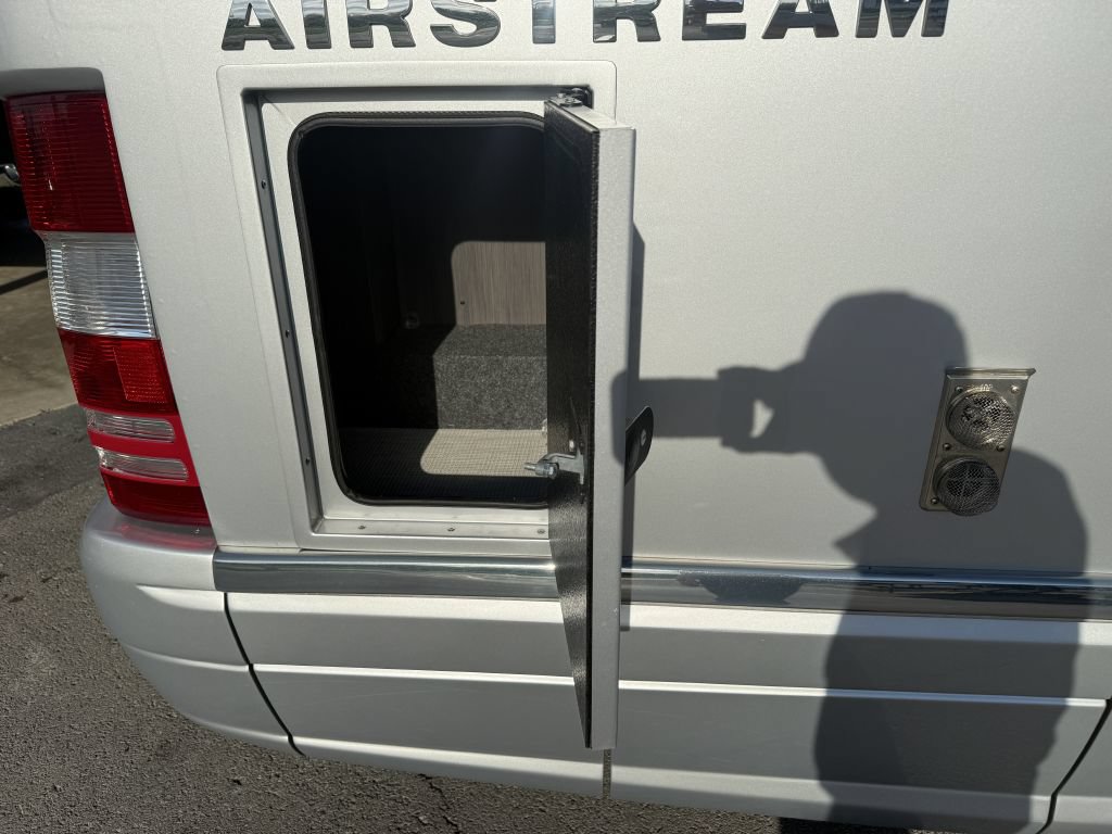 Used 2020 Mercedes-Benz Sprinter 3500 image 17