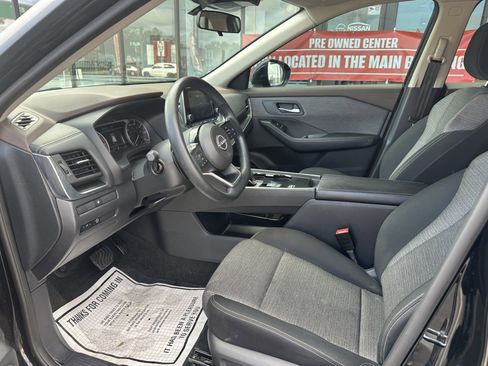 Certified 2023 Nissan Rogue SV image 9