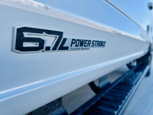 New 2025 Ford F350 Lariat w/ Lariat Ultimate Package image 11