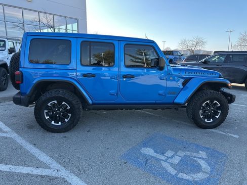 Used 2024 Jeep Wrangler Unlimited Rubicon 4xe image 31