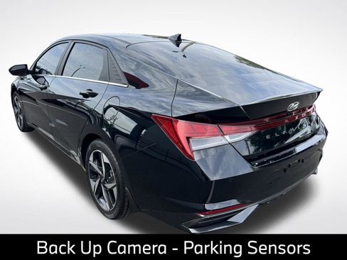 Used 2022 Hyundai Elantra Limited FWD image 7