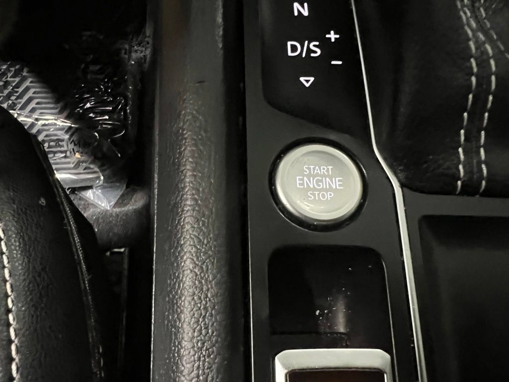 Used 2022 Volkswagen Atlas SE FWD image 34