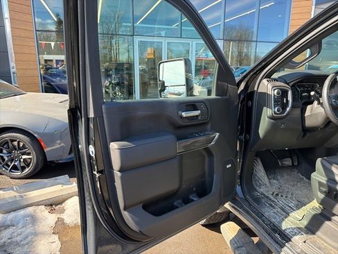 Used 2020 GMC Sierra 2500 AT4 w/ AT4 Premium Package image 6