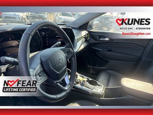 Used 2024 Chevrolet Trax ACTIV w/ Driver Confidence Package image 23